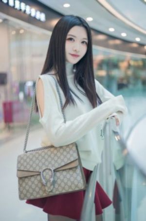 女生肌肌_BD英语免费在线播放