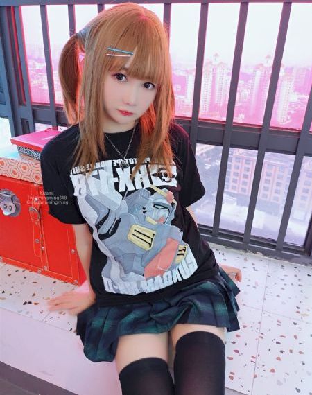 清纯校花的被肉日常(np)_高清无删减在线观看