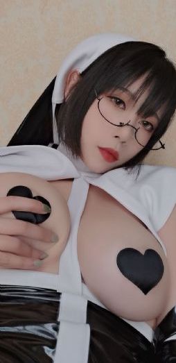 丝袜足脚交在线播放_BD超清免费观看