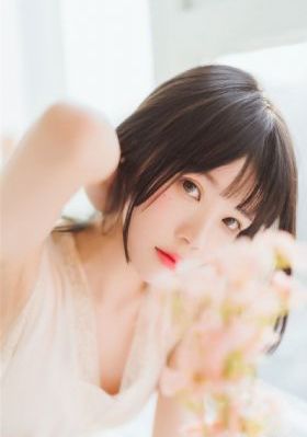 邻居的妻子1中文翻译_720动漫免费观看